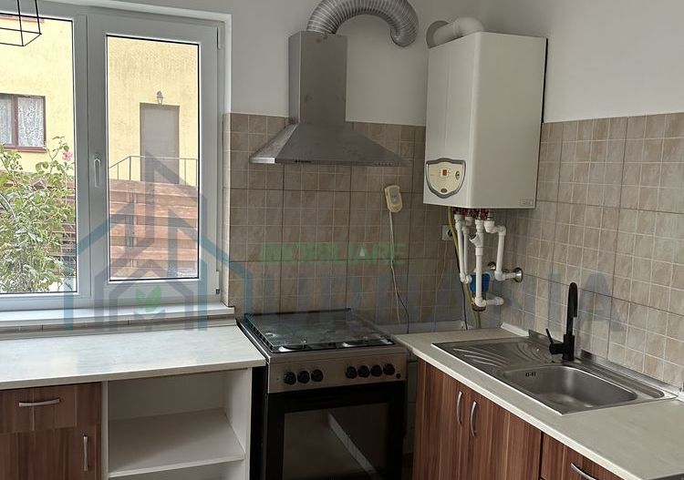 Casa de inchiriat - Poză 2