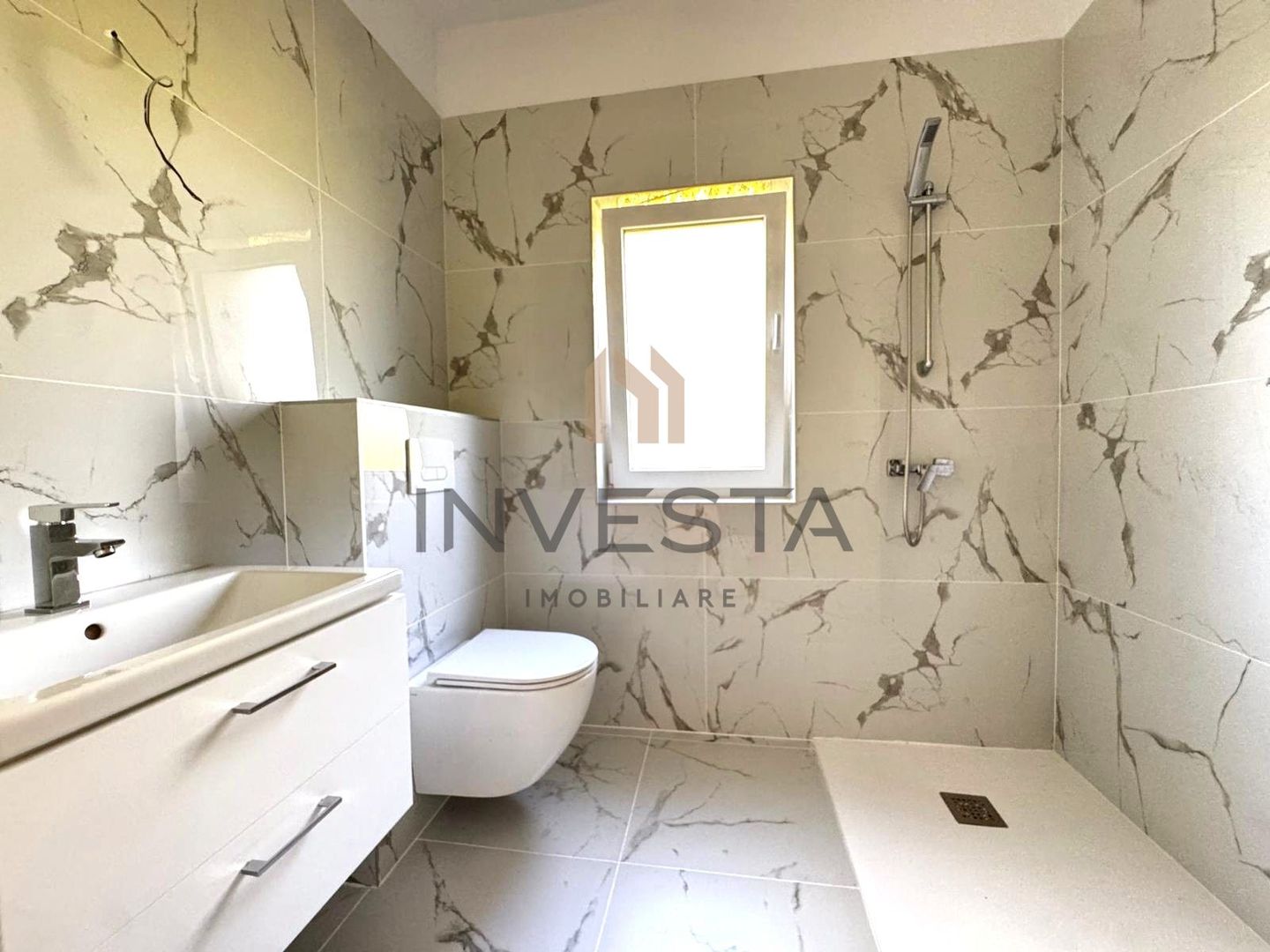 Casa tip duplex de vanzare, constructie noua,curte de 170 mp, Floresti - Poză 15