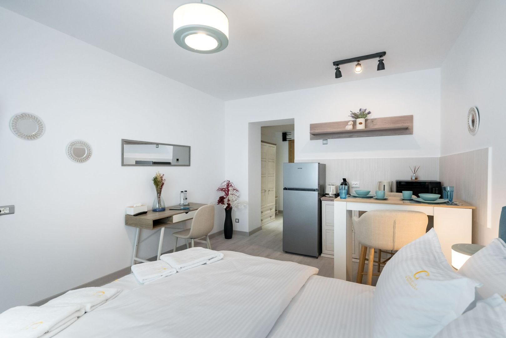 Garsoniere 10 proprietati Rin Grand Residence sub contract Airbnb - Poză 5