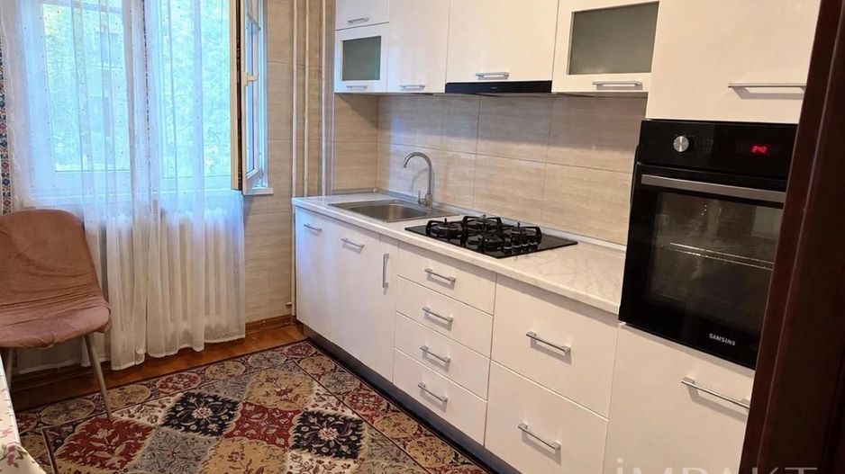 Apartament 3 camere Manasur str Padin - Poză 1