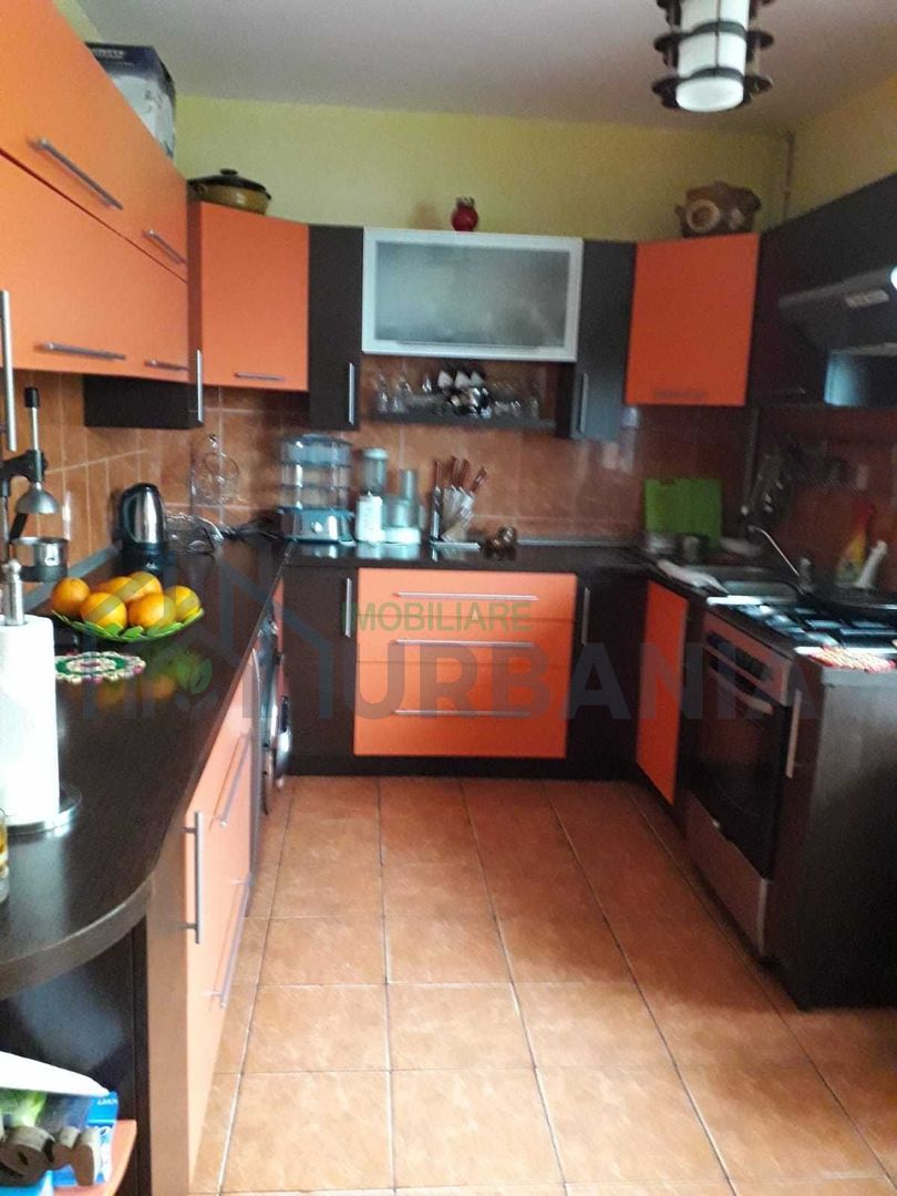 Vilă de închiriat în Bucium, vis-a-vis de Lidl – 4 camere, mobilată, 800 euro/lună - Poză 4