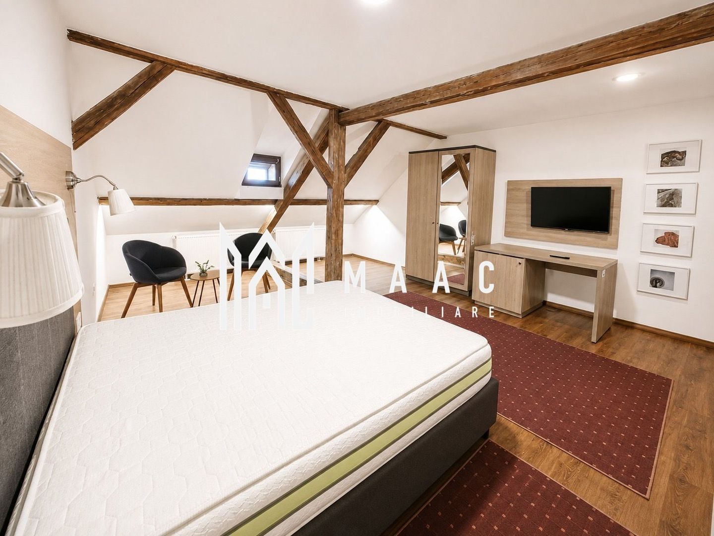 Pensiune 12 camere de închiriat | Central, Sibiu | terasă - Poză 55