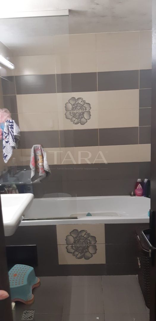Apartament cu doua camere, decomandat, Zona BRD, Marasti. - Poză 6