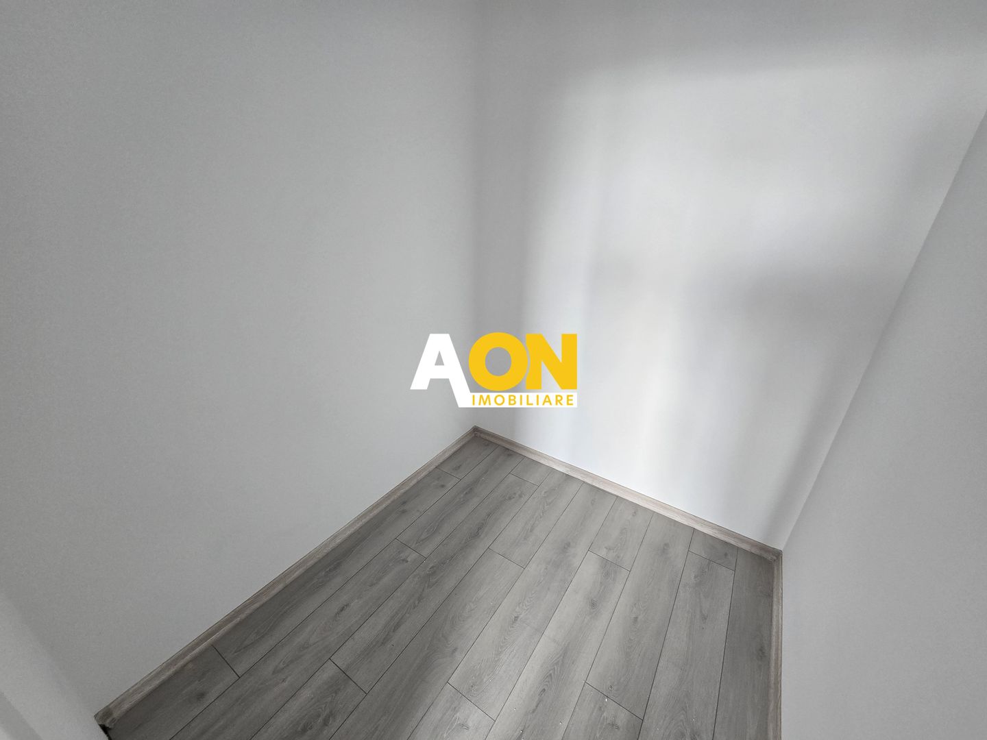 Apartament cu 2 Camere, Bloc Nou, Zona Alba Mall - Poză 8