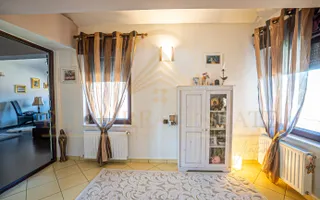 Casa De Vanzare in Palazu Mare - Teren de 455 mp cu Piscina si Garaj - Poză 27