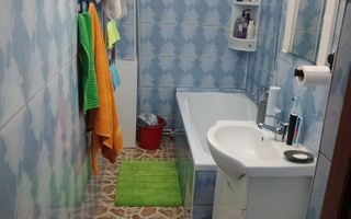Apartament mobilat cu 2 camere in zona Dacia etaj intermediar - Poză 11