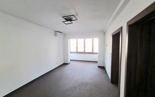 De vanzare apartament 2 camere renovat, etaj 1, Cetate - Poză 2