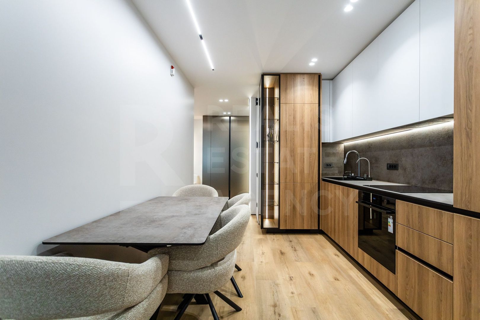 Apartament mobilat de 90 mp cu 3 dormitoare în Buiucani - Poză 6