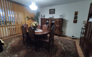 Apartament | 4 camere  | 94 mp | etaj intermediar | zona Farmec - Poză 2