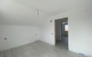 Valu lui Traian (COD 07) Casă P+M cu 5 camere, teren de 517 mp - Poză 17