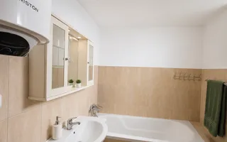 Casa si gradina-95000euro-Picioru Lupului-Comuna Ciurea - Poză 16