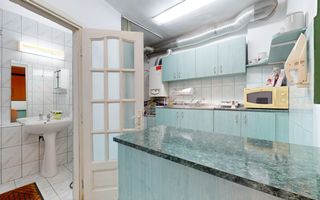 Vila cu suprafata de 360mp si teren 700mp-Racadau - Poză 22