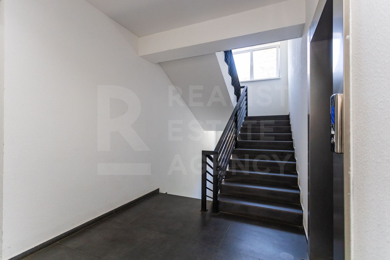 Vânzare, apartament 3 camere, 82.8 mp, str. Nicolae Dimo, Rîșcani - Poză 23