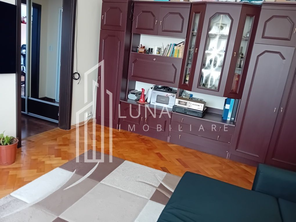 Apartament 2 camere, semidecomandat, mobilat și utilat gata de mutare - Poză 2