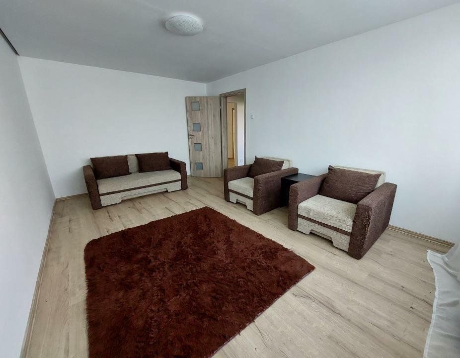 Trapezului - 4 camere - renovat - anvelopat - boxa - 1 Decembrie 1918 - Poză 3