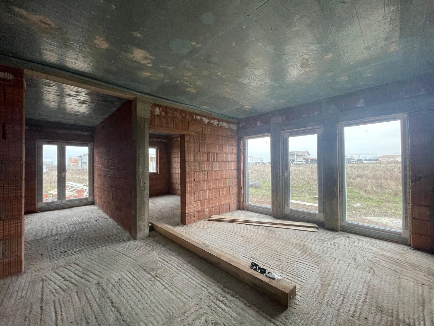 Duplex 3 camere 124.900 Euro la cheie - Poză 2