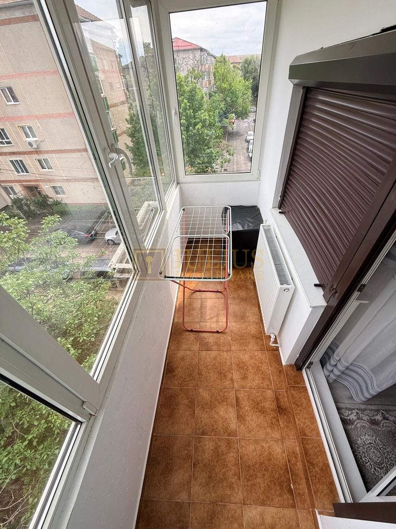 2 camere| Soarelui-langa Uranus Plaza| centrala proprie| zona linistita| - Poză 9