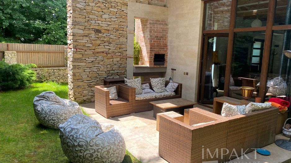 Casa individuala superba, situta la liziera padurii Faget! - Poză 1