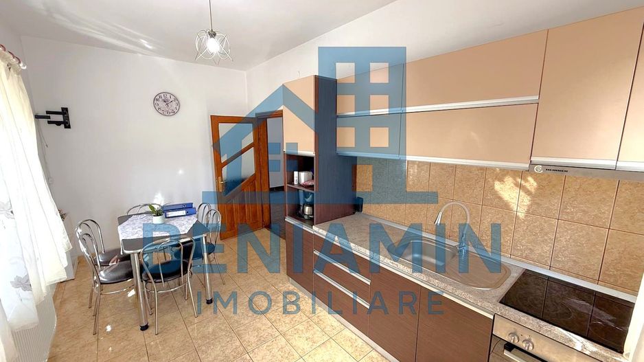 Casa P+1 - 703mp teren - 176mp casa - panouri solare - Consul - Poză 2