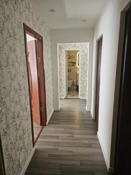 Apartament 3 camere Decomandat - Poză 5