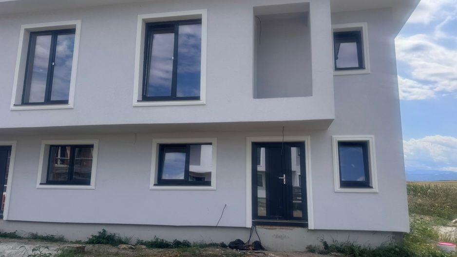 Casa tip duplex Sura Mica - Sibiu - Poză 1