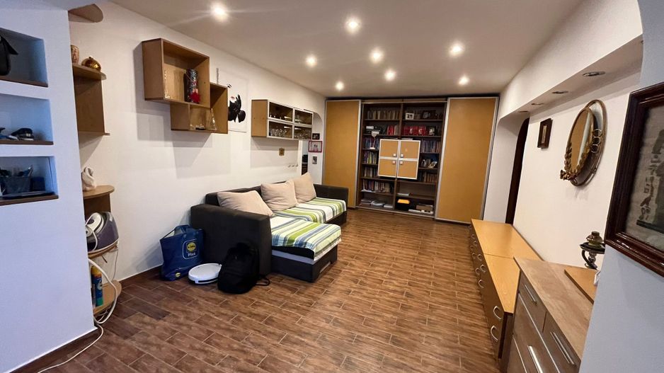 Apartament 4 camere Colentina - Poză 1