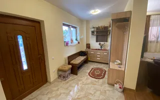 Vila  Frumoasa , individuala ,Sibiu ,7 camere , 5 Bai , mobilata ,utilata - Poză 18