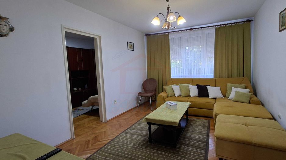 Inchiriere apartament 4 camere, Tiglina 2, 80 mp, 450 EURO/Luna - Poză 1