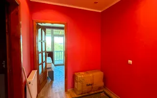 Apartament cu 3 camere | pe 2 niveluri | cu garaj | zona centrala | sat Arinis - Poză 12