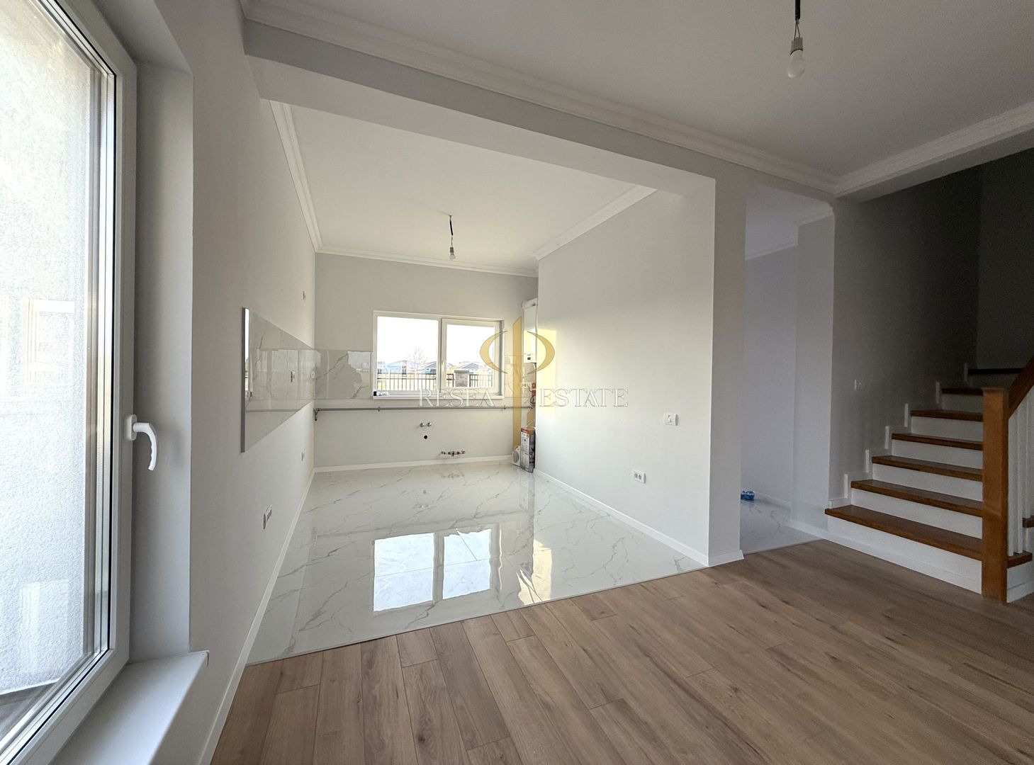 Duplex modern 5 camere| 113 mp + 320 mp teren| Mosnita Nouă - Poză 4