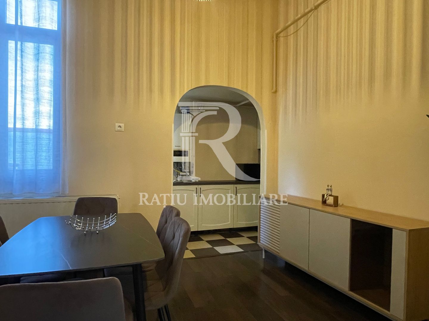 Proprietate Exclusivistă | Apartament la Casă | Ultracentral | Oradea - Poză 15