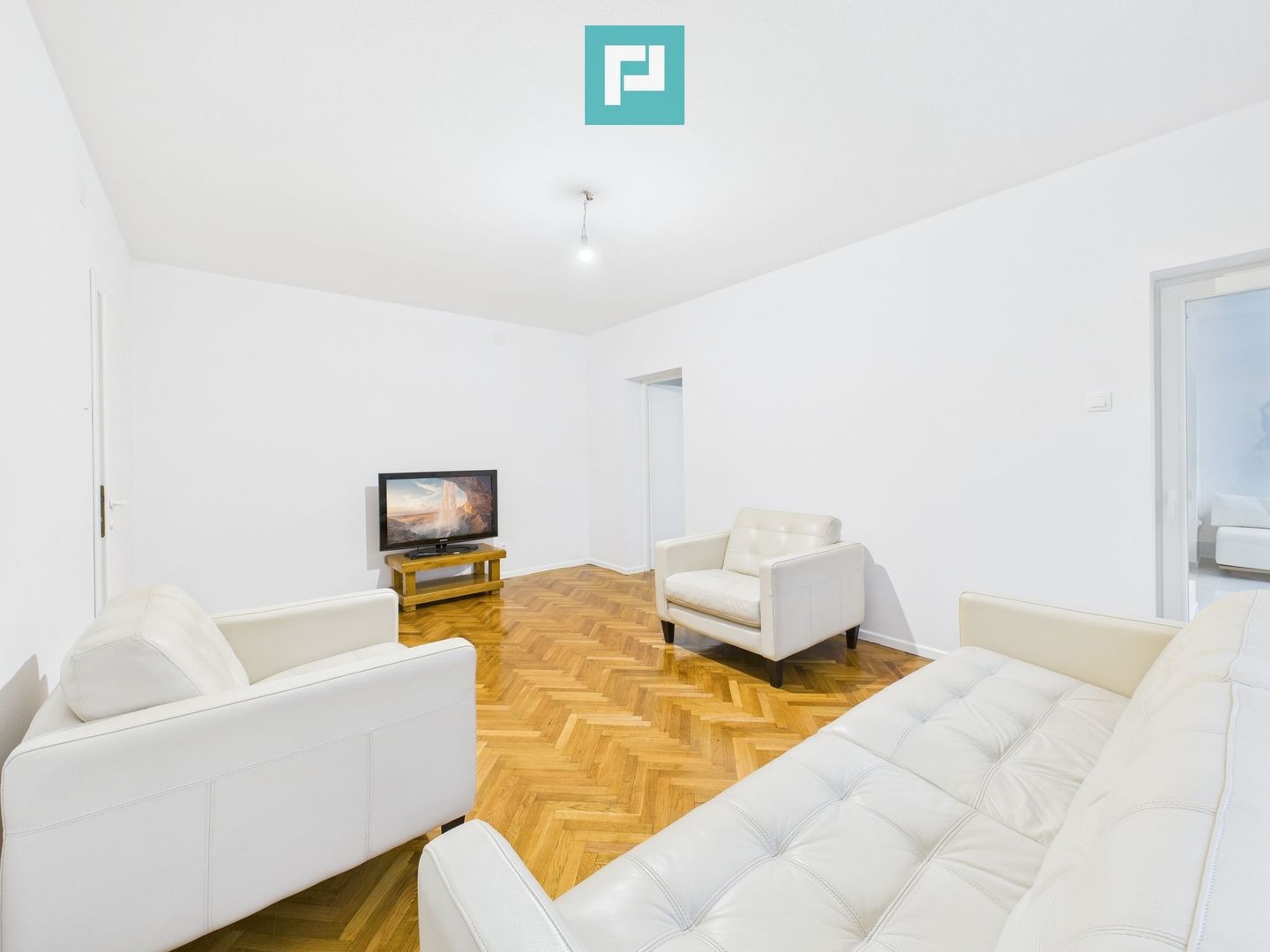 Apartament 2 camere-prima închiriere, ultracentral - Poză 1