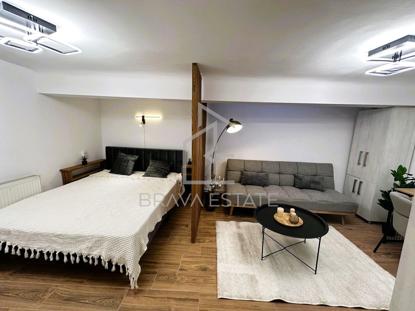 Apartament o cameră, 30 mp,  ultracentral, curte interioară 30 - Poză 3