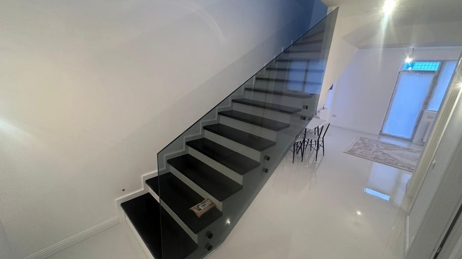 CASA INSIRUITA RIVIERA PARK, PARTIAL MOBILATA, CURTE 150 MP, COMIS 0% - Poză 8