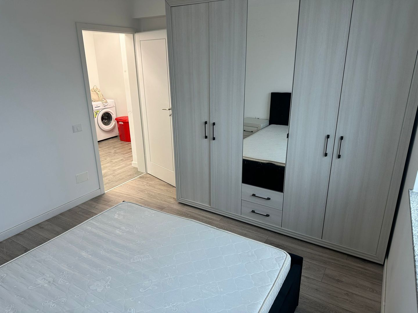 AP. 2 CAMERE BD. NORDULUI, LOC PARCARE, BLOC NOU, CENTRALA, MODERN - Poză 2