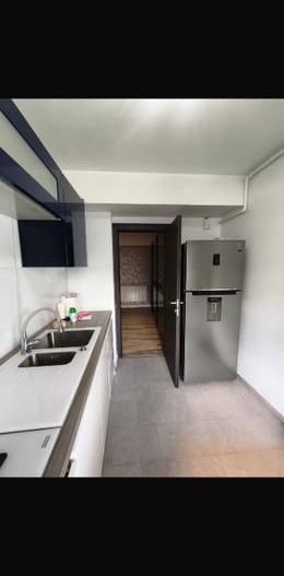 De inchiriat apartament cu 2 camere , Mall Vitan sector 3 - Poză 5