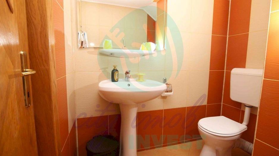 Vila cu 24 de camere cu priveliste superba ideal investitie in PREDEAL - Poză 27