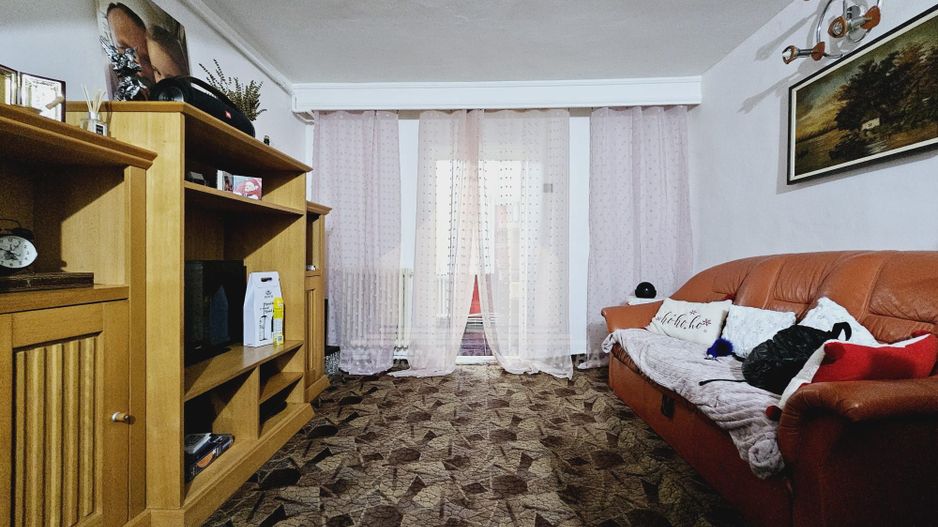 Apartament cu 2 camere decomandate cu extindere, Cetate - zona Mercur - Poză 4