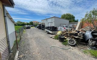 Casa individuala cu acces auto si hala- teren 1120mp - Poză 3