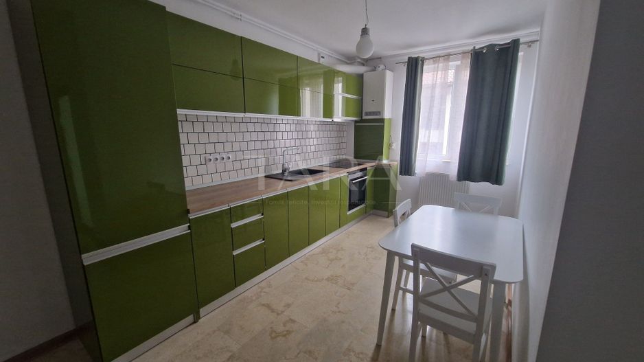 Apartament 2 camere decomandat, zona Vivo - Poză 1
