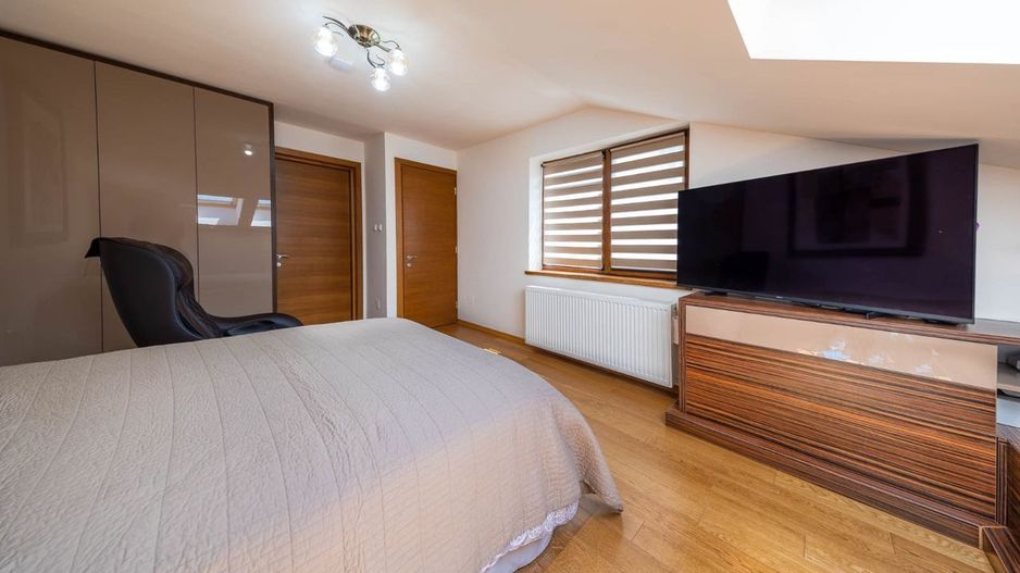 Vilă exclusivista 6 camere/ Panorama/Trei Brazi, Predeal - Poză 14