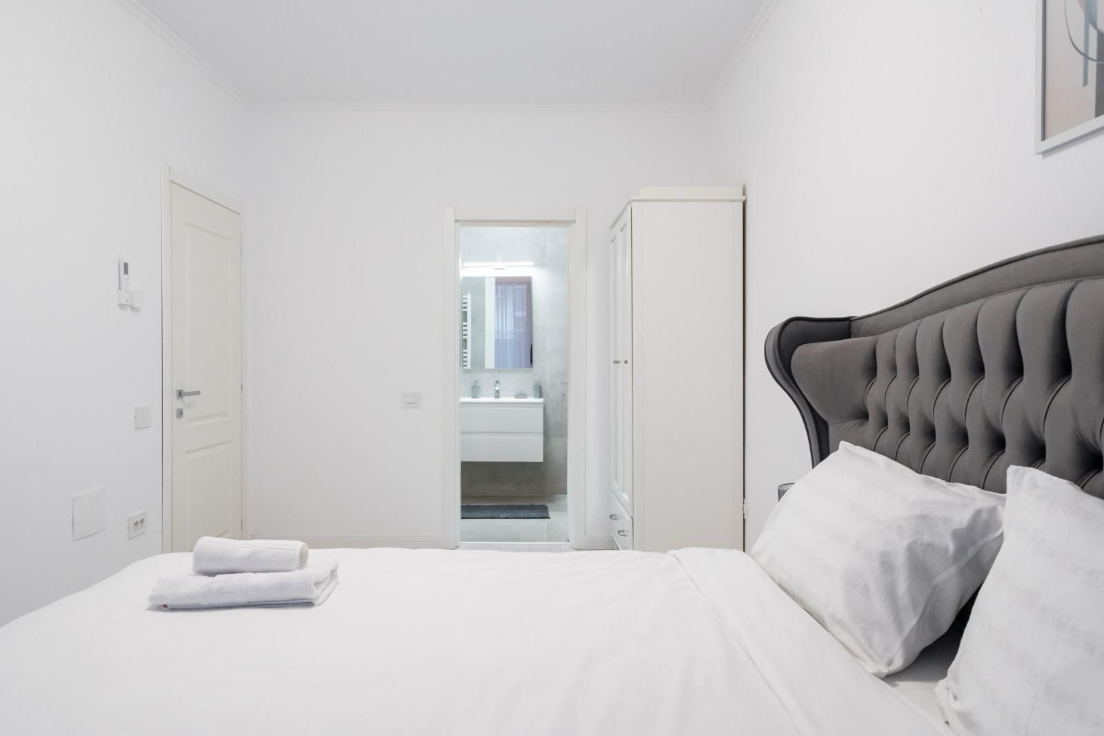 Apartament de lux 3 camere in Via Pipera - Poză 2