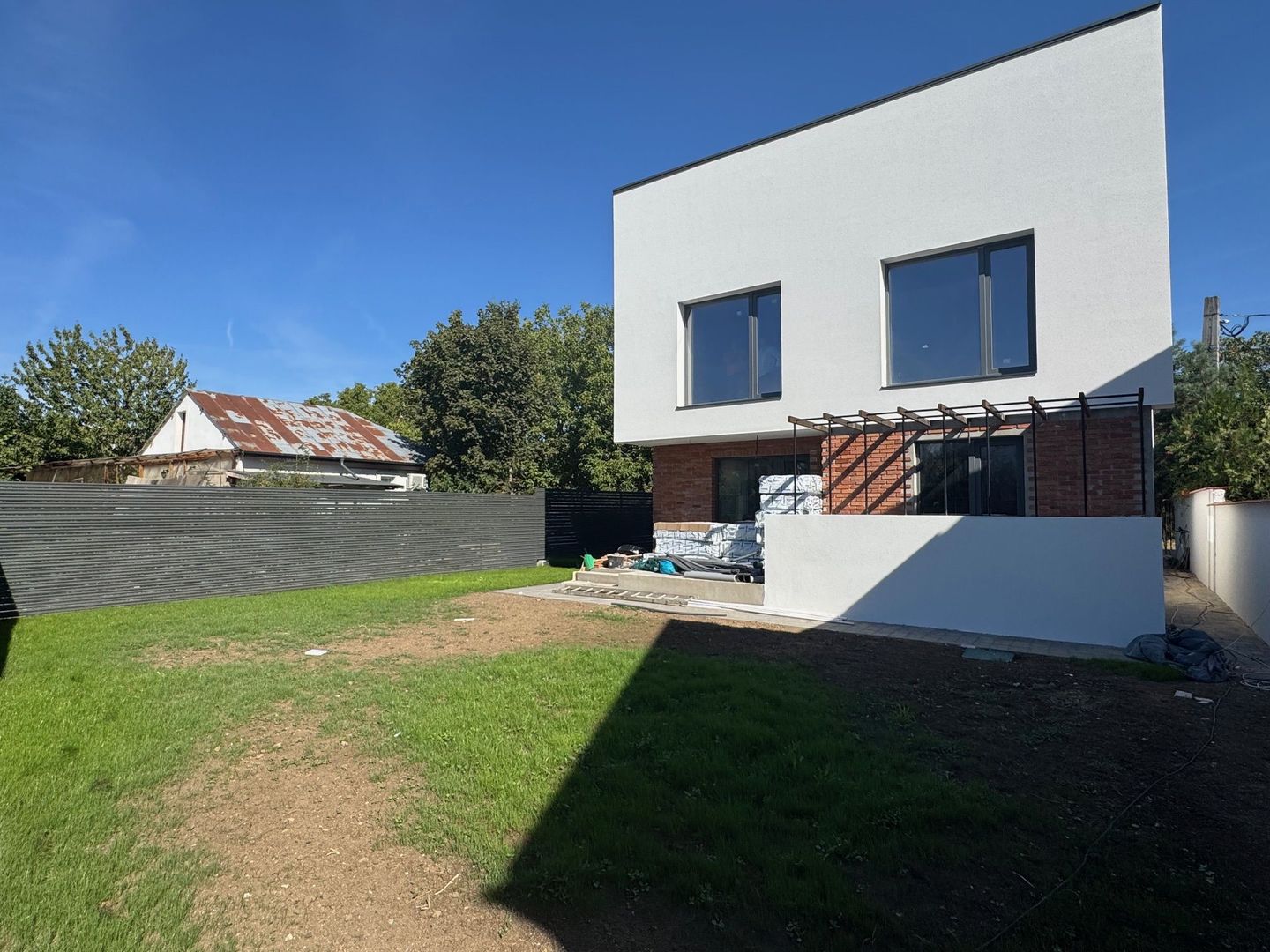 Vila de vânzare în Tunari - Zona ideală pentru tine! - Poză 2