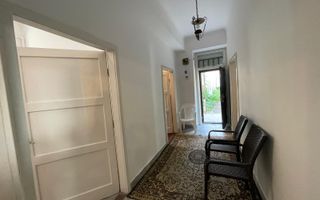 Casă 3 camere, Mihail  Kogalniceanu, Zona Ultracentrală, Curte 240 mp - Poză 3