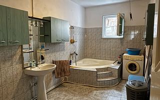 Casa individuala de vânzare cu spațiu comercial inclus în Blaj Centru - Poză 9