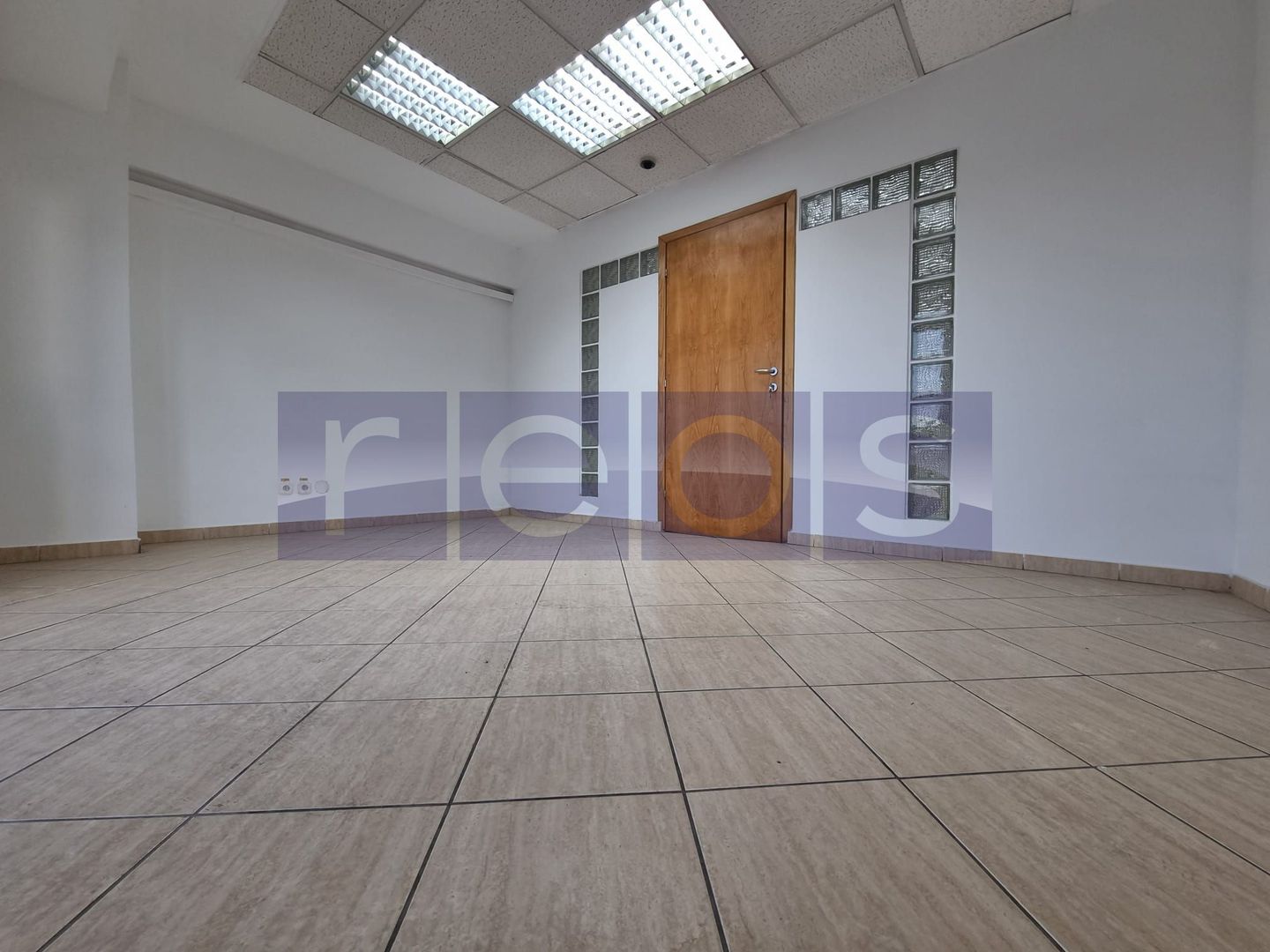 VANZARE SPATIU COMERCIAL | 30 CAMERE | ZONA UNIRII - Poză 15