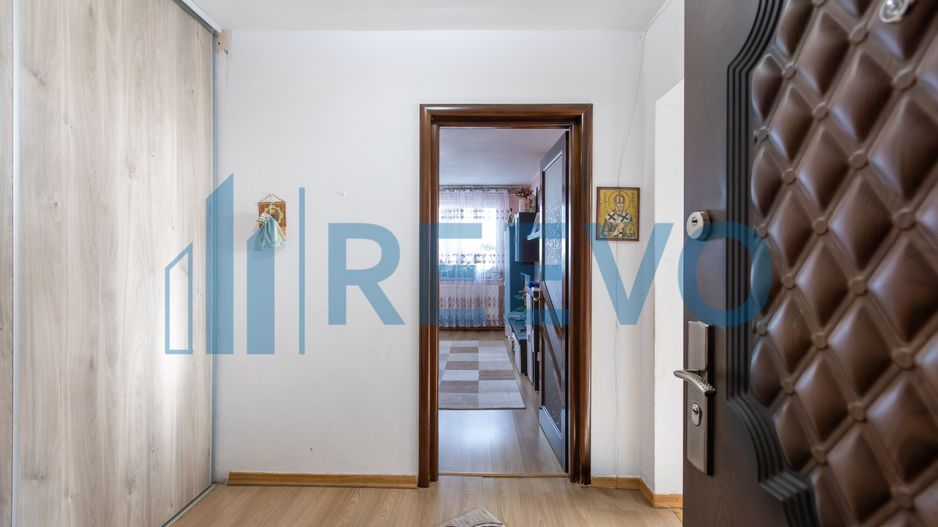 Apartament de vanzare cu doua camere, decomandat - str Cornisa Bistritei Bacau! - Poză 2