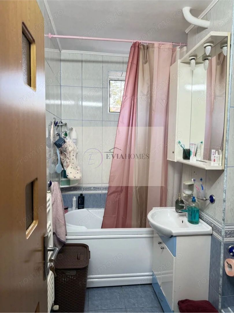 3 camere/etaj intermediar /2 locuri de parcare /zona Lic. Lucian Blaga - Poză 5