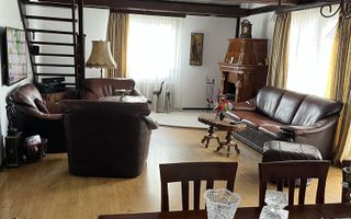 Vilă zona centrală la 750 m de UMF și de Tg. Cucu - Poză 1