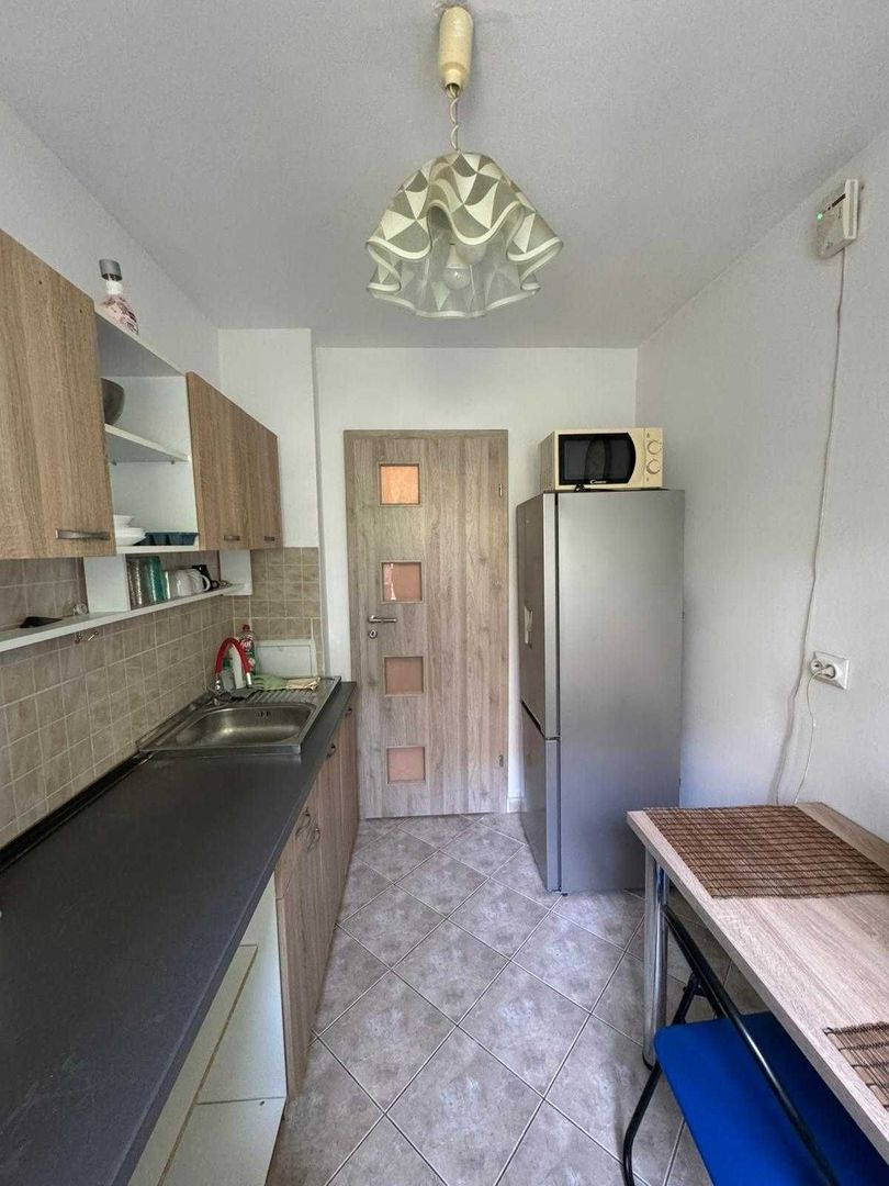 Spre inchiriere Apartament 2 camere-Obor - Poză 8